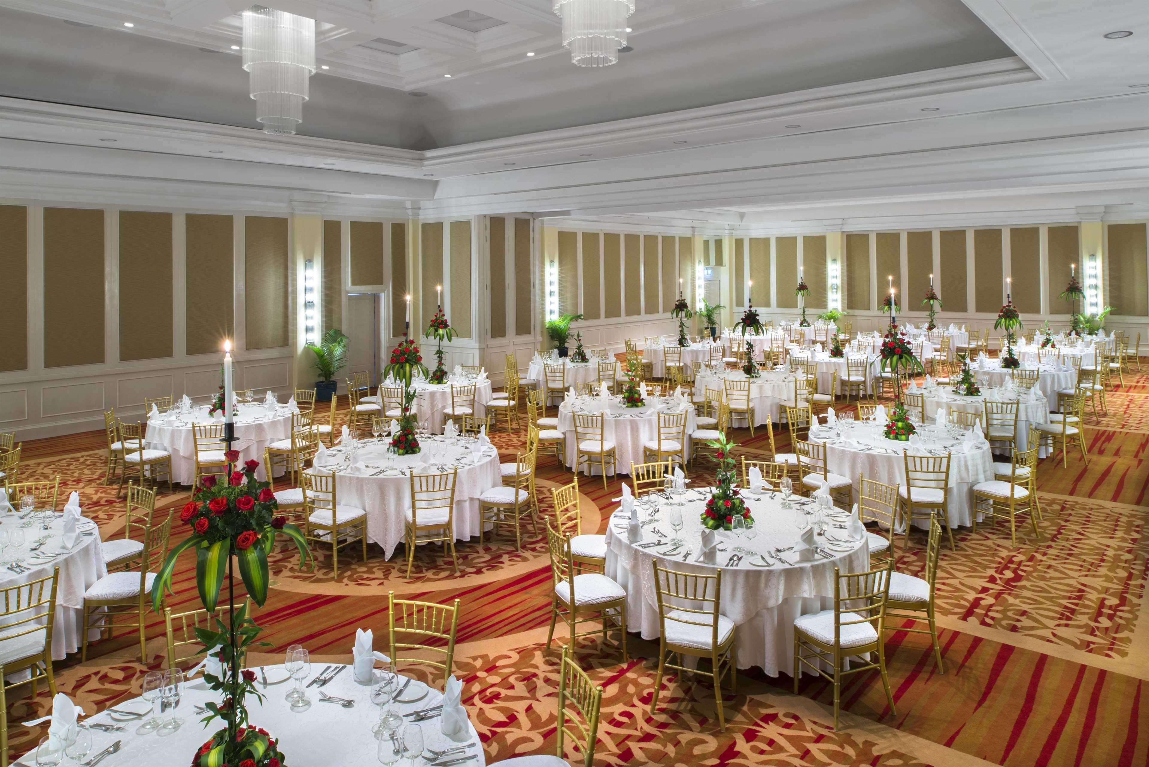 Raffles Hotel Le Royal Phnom Penh Exterior photo