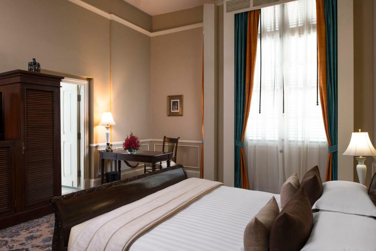 Raffles Hotel Le Royal Phnom Penh Exterior photo